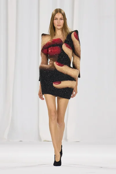 Look 1